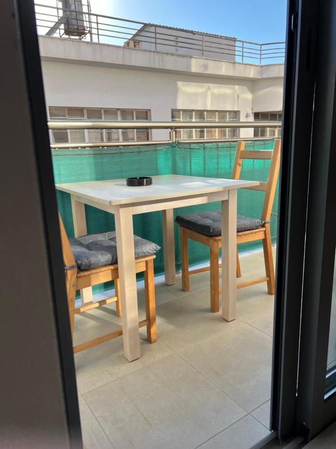 Modern City Center Studio Saripolou ليماسول المظهر الخارجي الصورة